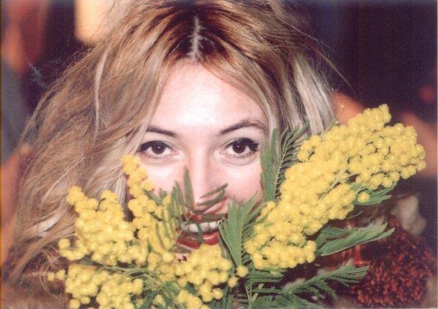 040-CEKAJUCI MIMOZE...